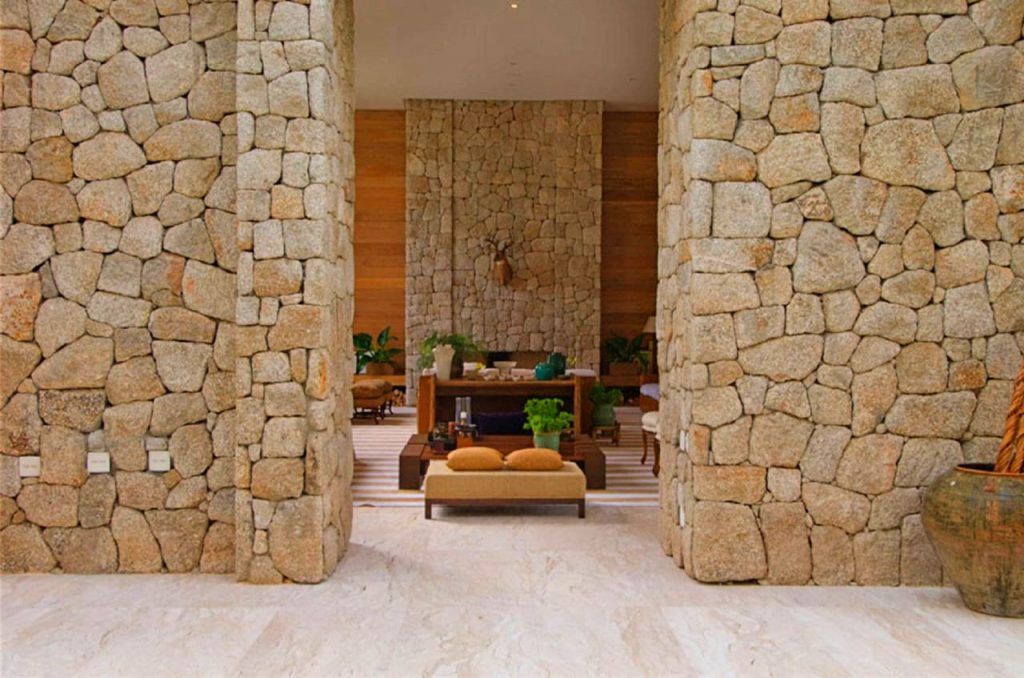 Natural mineral wall decor