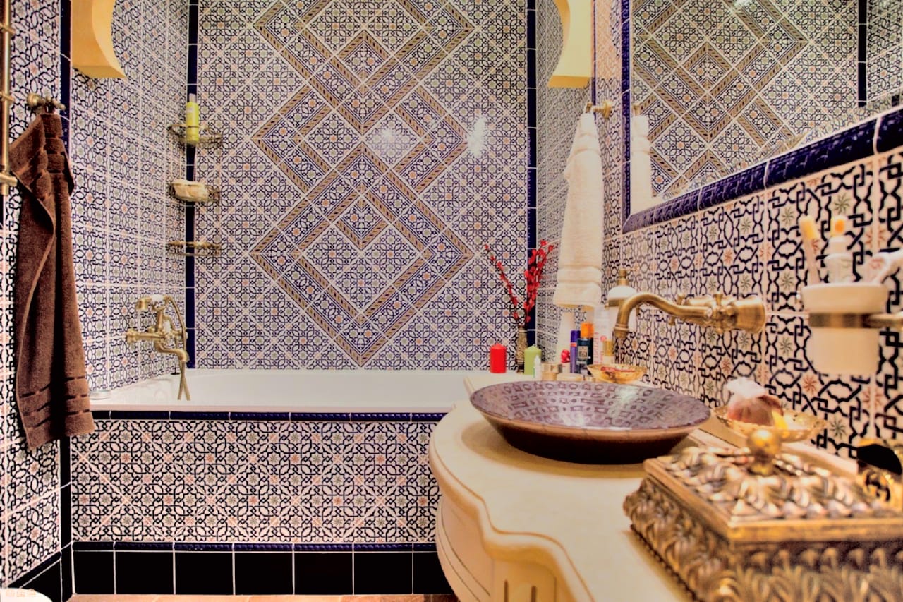 bathroom decor